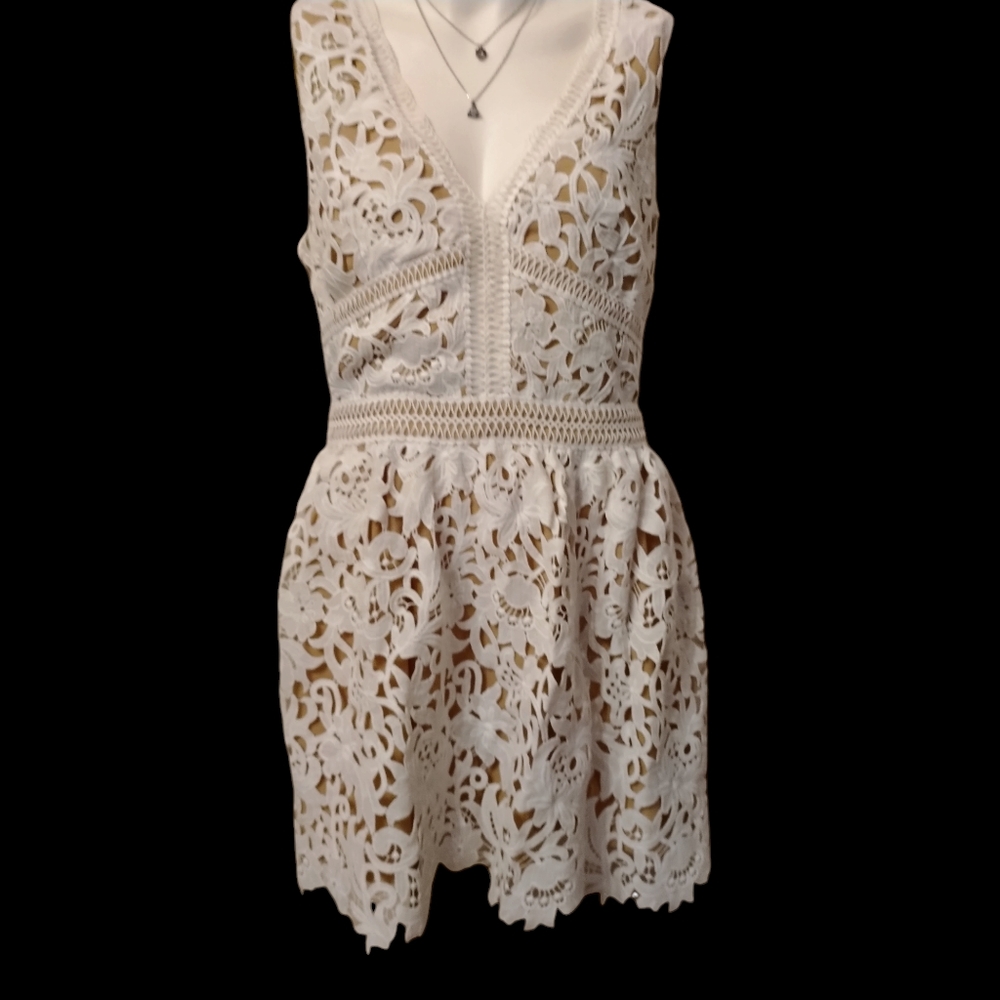 🌺 Beautiful NWT New Look Premium ivory crochet lace dress fully lined sz 8